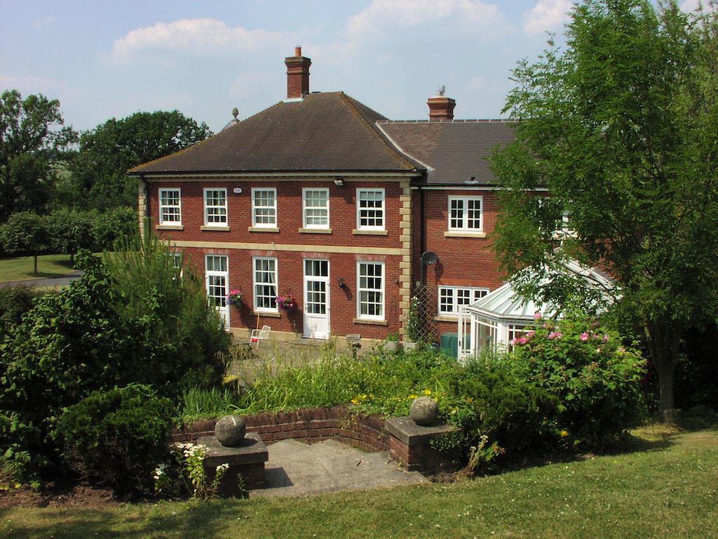 Austons Down Farm B&B Claverdon Ngoại thất bức ảnh
